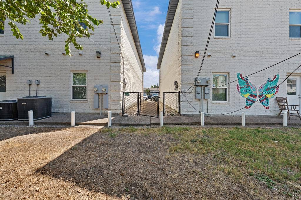 1303 James Avenue, Waco, TX 76706 1303 James Avenue, Waco, TX 76706