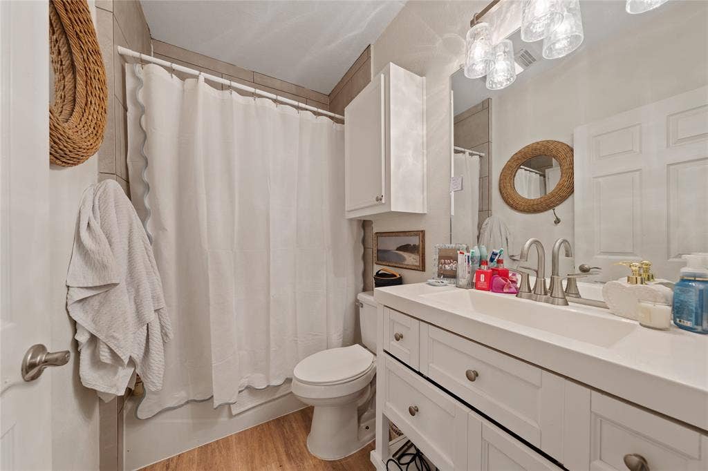 1303 James Avenue, Waco, TX 76706 1303 James Avenue, Waco, TX 76706