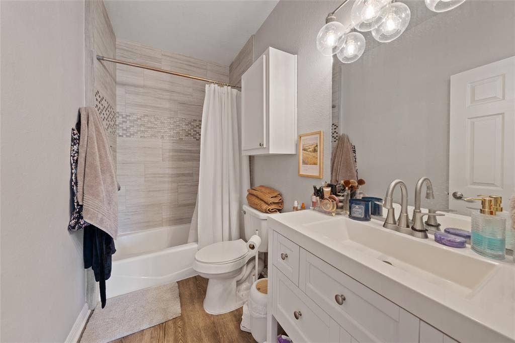 1303 James Avenue, Waco, TX 76706 1303 James Avenue, Waco, TX 76706
