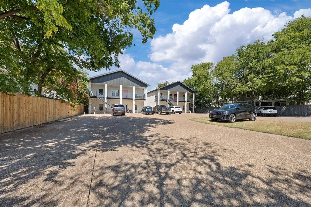 1303 James Avenue, Waco, TX 76706 1303 James Avenue, Waco, TX 76706
