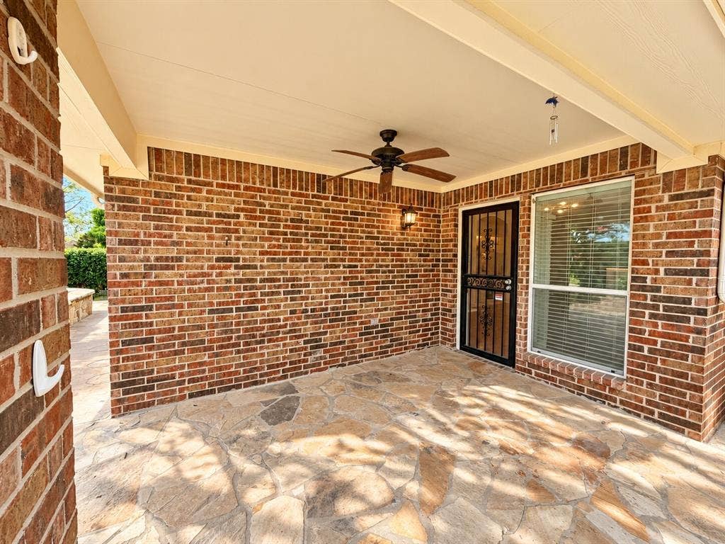 11504 Crystal Falls Drive, Fort Worth, TX 76244 11504 Crystal Falls Drive, Fort Worth, TX 76244