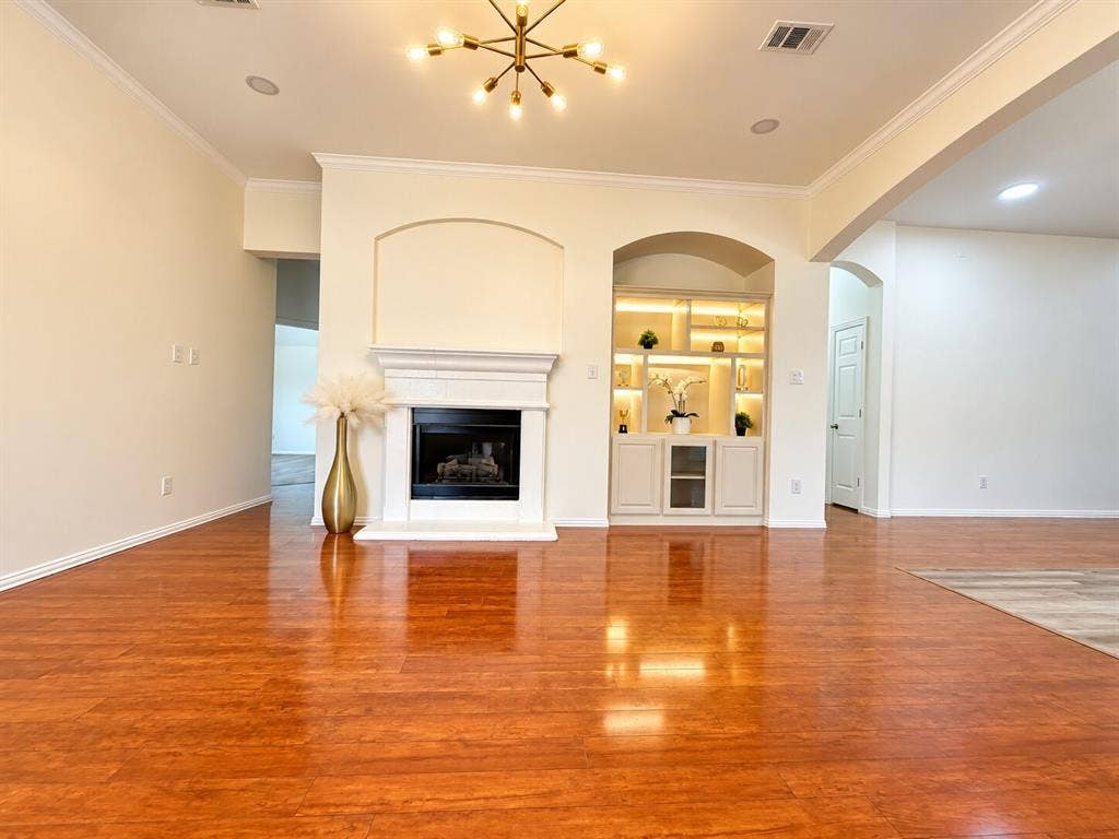 11504 Crystal Falls Drive, Fort Worth, TX 76244 11504 Crystal Falls Drive, Fort Worth, TX 76244