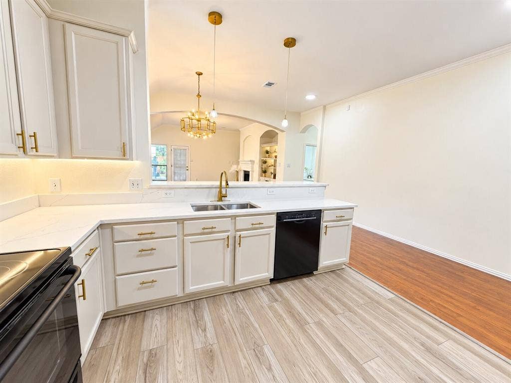 11504 Crystal Falls Drive, Fort Worth, TX 76244 11504 Crystal Falls Drive, Fort Worth, TX 76244