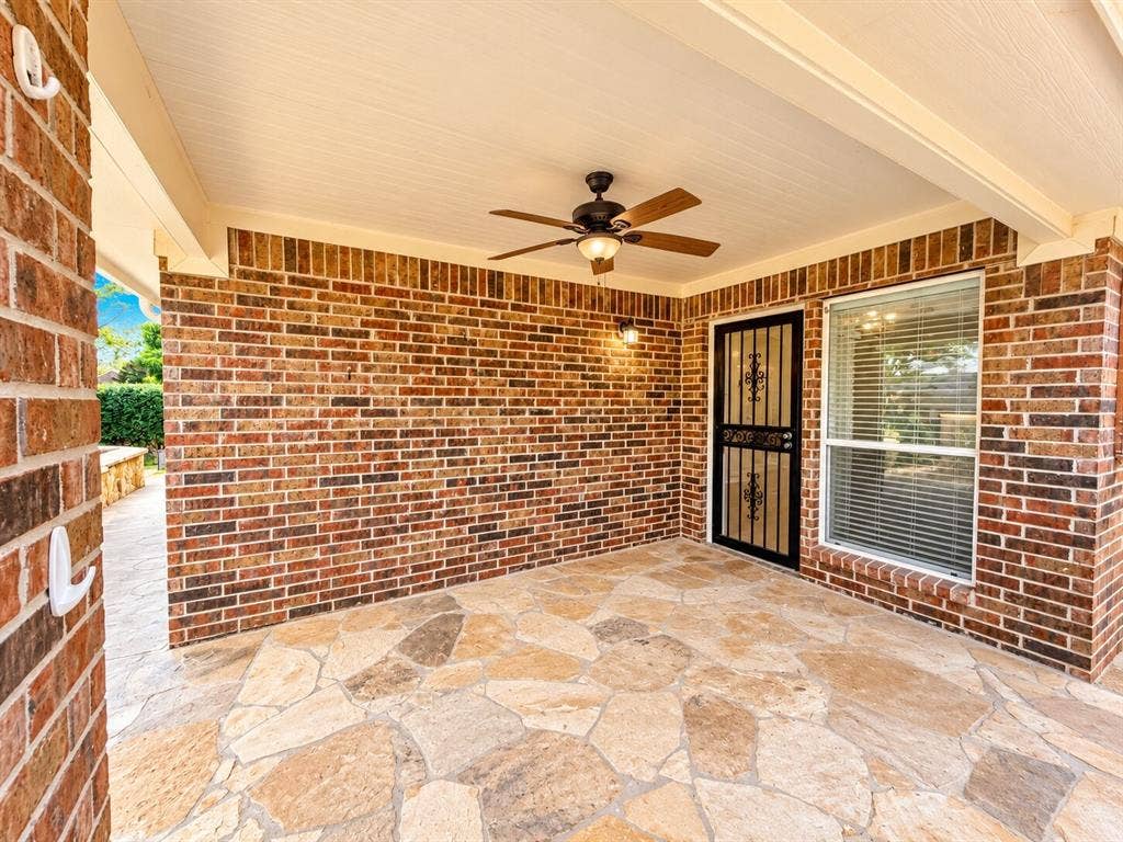 11504 Crystal Falls Drive, Fort Worth, TX 76244 11504 Crystal Falls Drive, Fort Worth, TX 76244