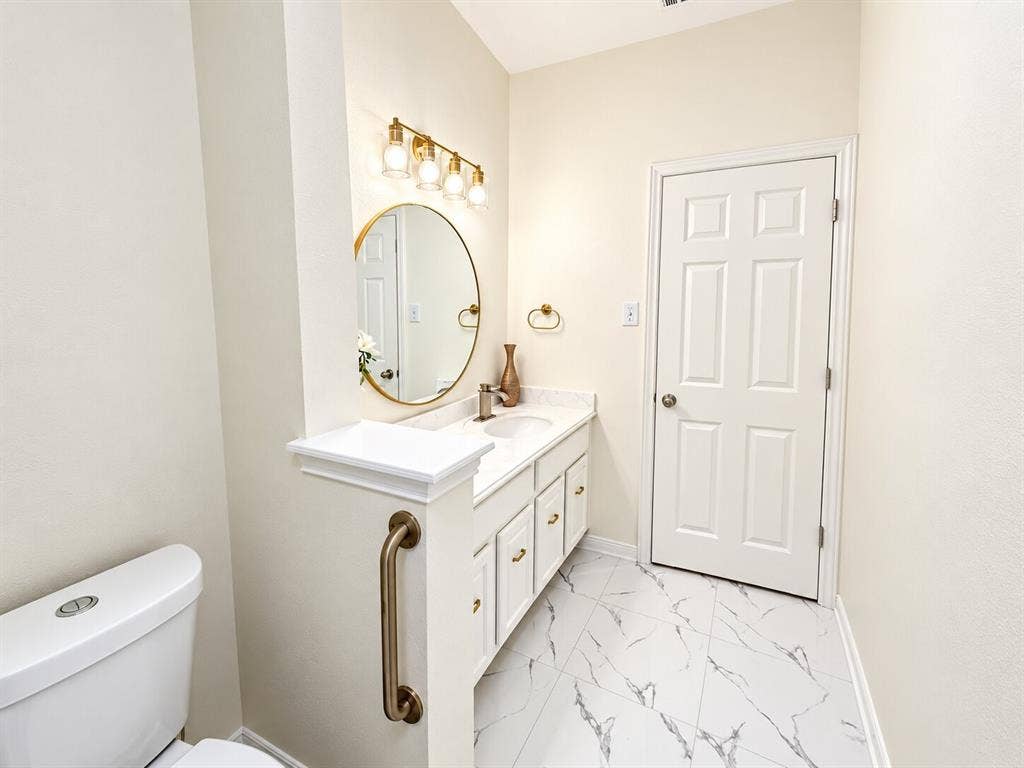 11504 Crystal Falls Drive, Fort Worth, TX 76244 11504 Crystal Falls Drive, Fort Worth, TX 76244
