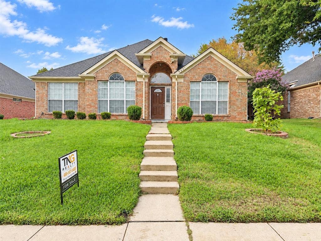 4221 Creekstone Drive, Plano, TX 75093 4221 Creekstone Drive, Plano, TX 75093