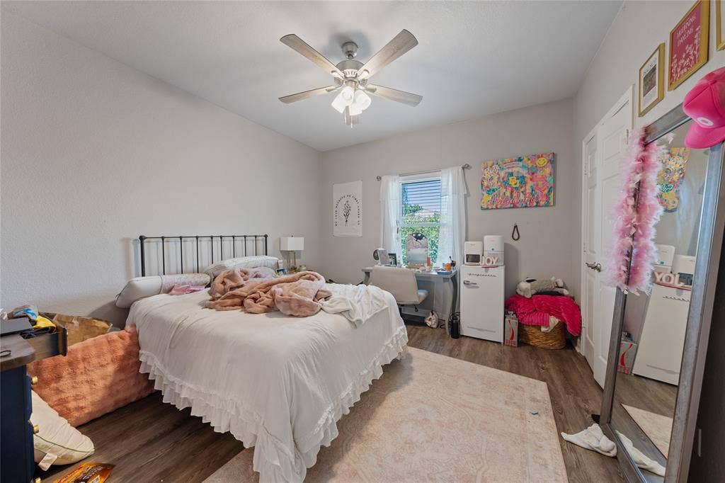 1301 James Avenue, Waco, TX 76706 1301 James Avenue, Waco, TX 76706