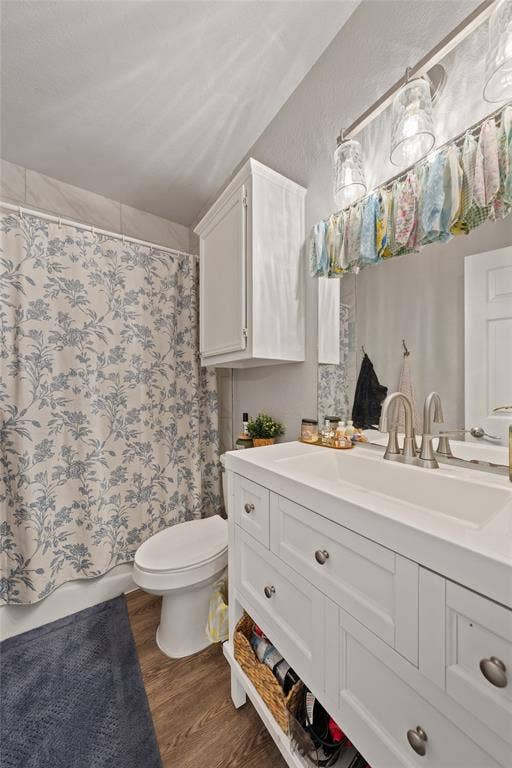1301 James Avenue, Waco, TX 76706 1301 James Avenue, Waco, TX 76706
