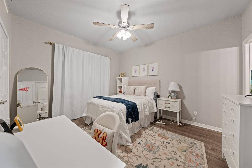 1301 James Avenue, Waco, TX 76706 1301 James Avenue, Waco, TX 76706