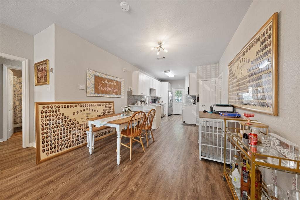 1301 James Avenue, Waco, TX 76706 1301 James Avenue, Waco, TX 76706