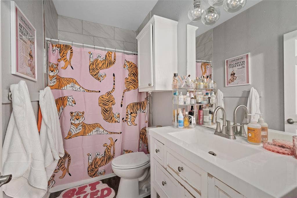 1301 James Avenue, Waco, TX 76706 1301 James Avenue, Waco, TX 76706
