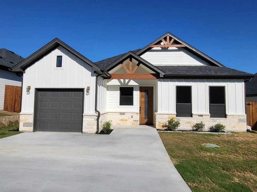 Property photo for 3412 Brazos River Drive, Granbury, TX