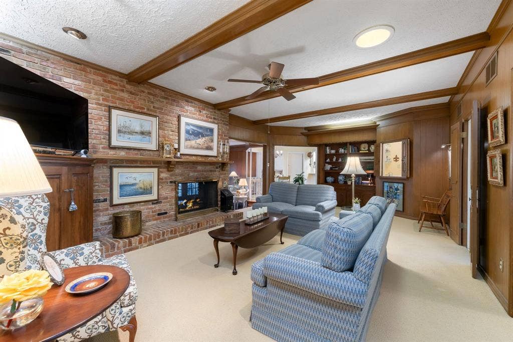 6950 Midcrest Drive, Dallas, TX 75254 6950 Midcrest Drive, Dallas, TX 75254