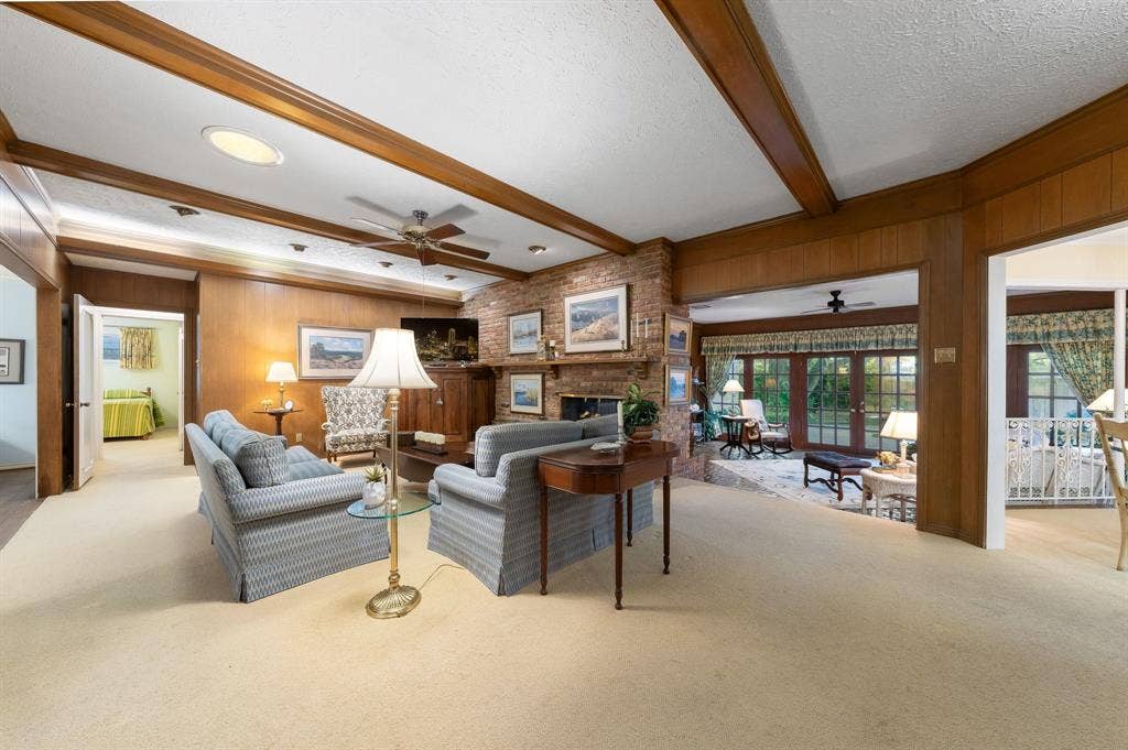 6950 Midcrest Drive, Dallas, TX 75254 Family Room open to the Sun Room and Breakfast area.