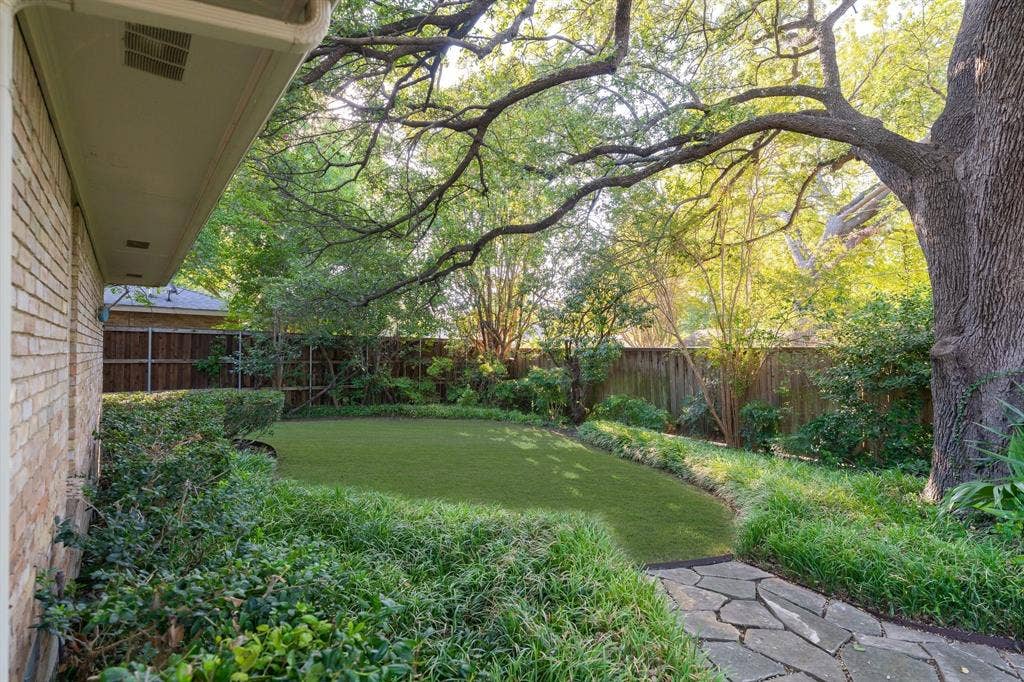 6950 Midcrest Drive, Dallas, TX 75254 6950 Midcrest Drive, Dallas, TX 75254