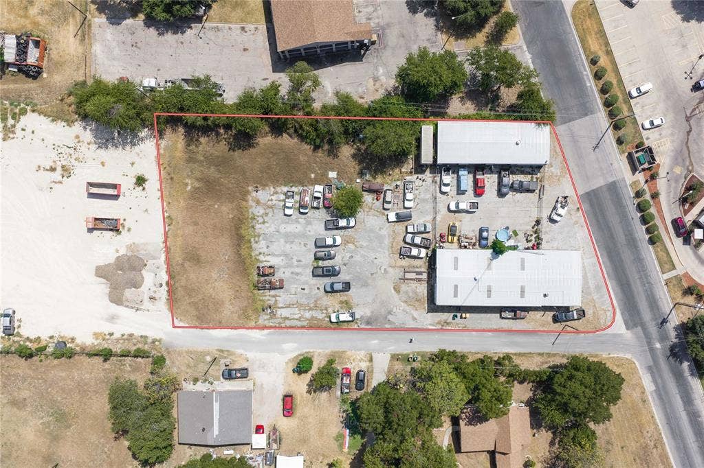 1000 E 2nd Avenue, Belton, TX 76513 1000 E 2nd Avenue, Belton, TX 76513
