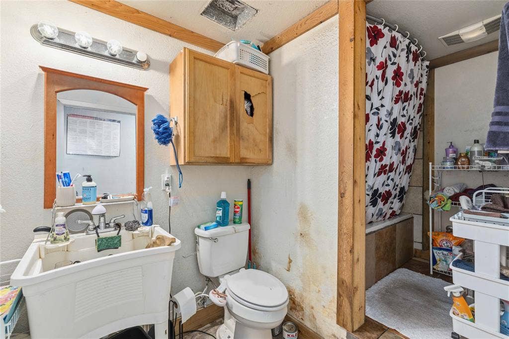 1000 E 2nd Avenue, Belton, TX 76513 1000 E 2nd Avenue, Belton, TX 76513