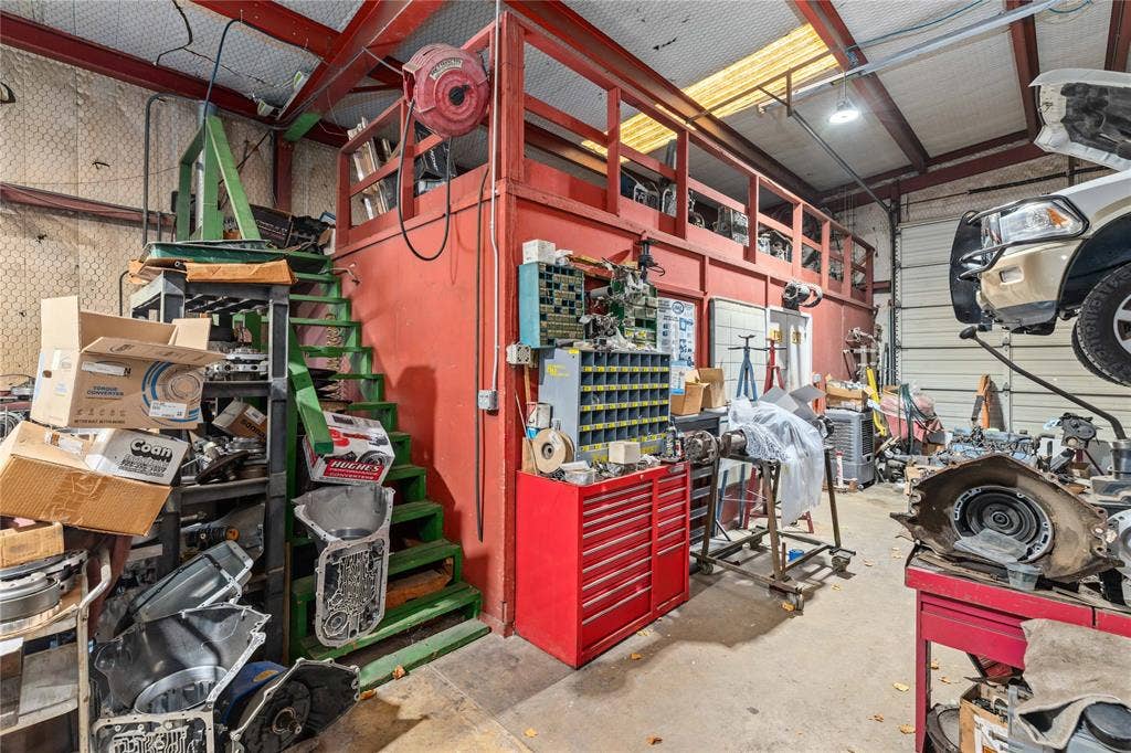 1000 E 2nd Avenue, Belton, TX 76513 1000 E 2nd Avenue, Belton, TX 76513