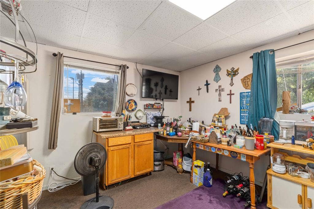1000 E 2nd Avenue, Belton, TX 76513 1000 E 2nd Avenue, Belton, TX 76513