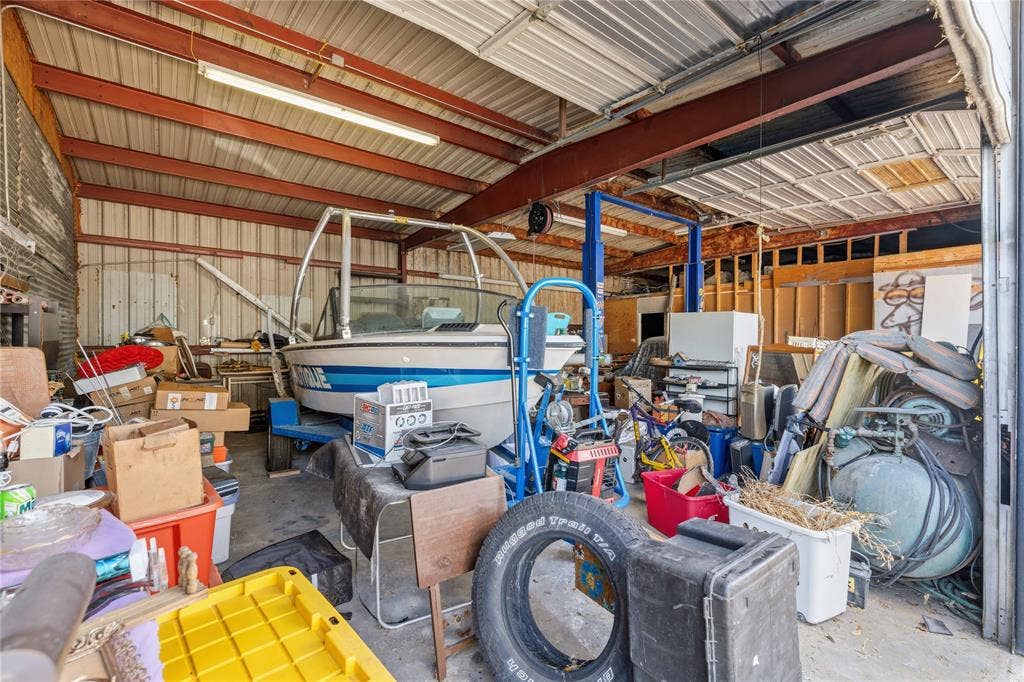 1000 E 2nd Avenue, Belton, TX 76513 1000 E 2nd Avenue, Belton, TX 76513