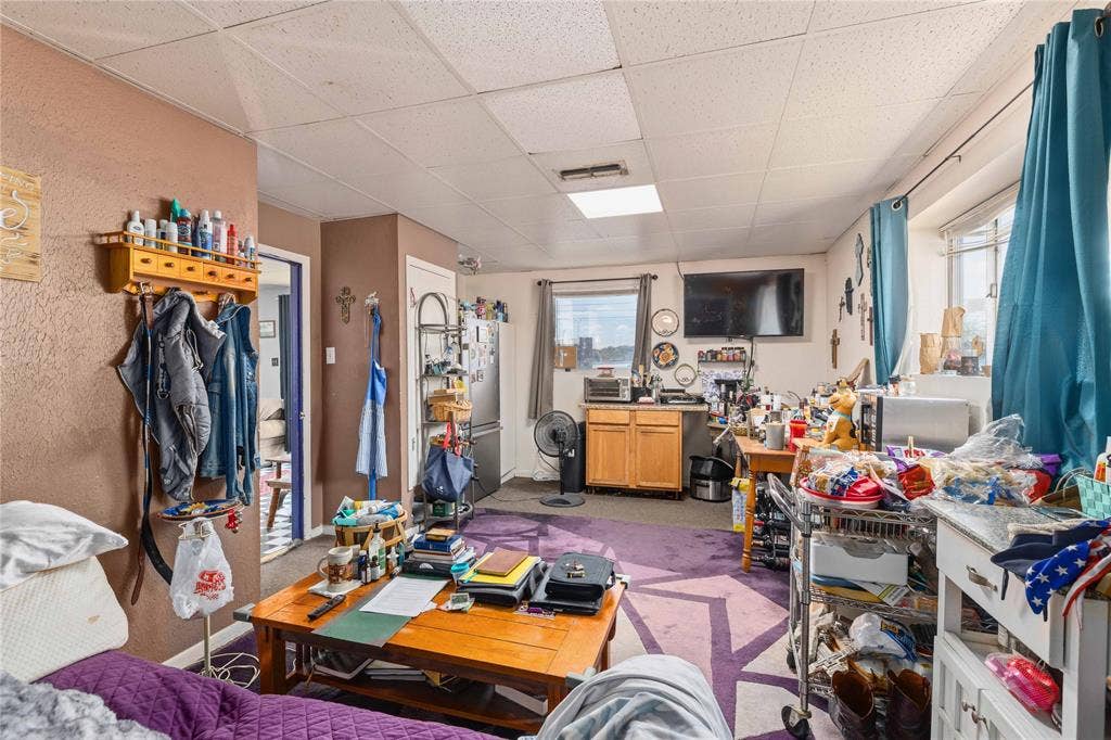 1000 E 2nd Avenue, Belton, TX 76513 1000 E 2nd Avenue, Belton, TX 76513