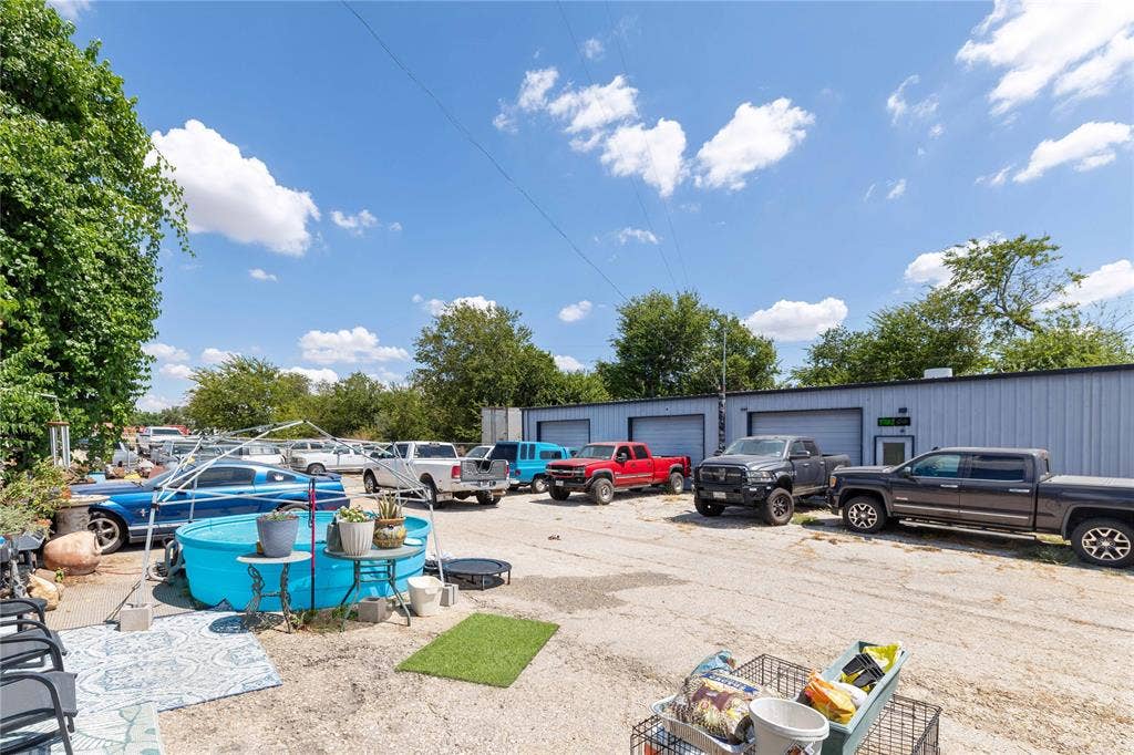 1000 E 2nd Avenue, Belton, TX 76513 1000 E 2nd Avenue, Belton, TX 76513