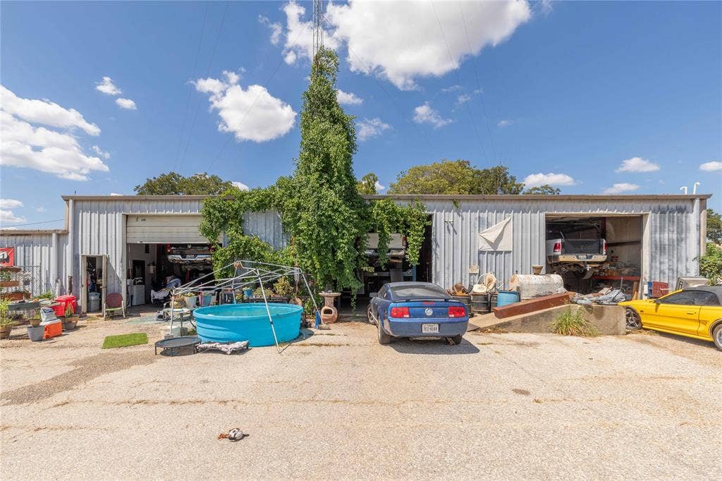 1000 E 2nd Avenue, Belton, TX 76513 1000 E 2nd Avenue, Belton, TX 76513