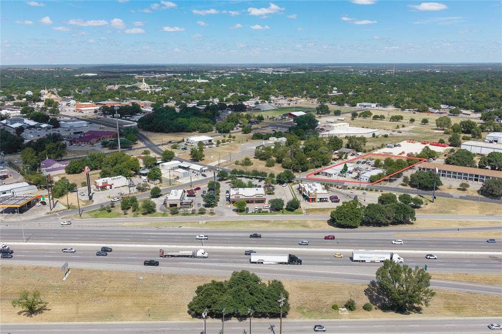 1000 E 2nd Avenue, Belton, TX 76513 1000 E 2nd Avenue, Belton, TX 76513