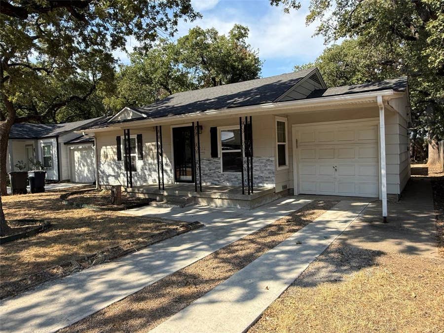 Property photo for 2826 Mcgee Street, Fort Worth, TX