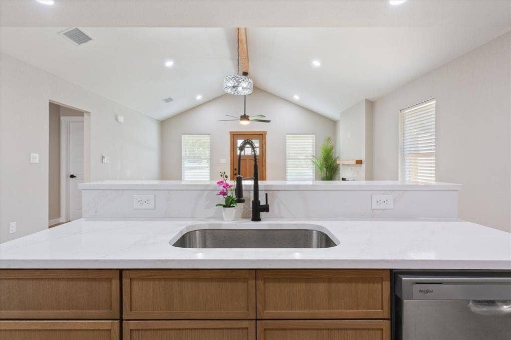 1105 Forrest Street, Waco, TX 76704 1105 Forrest Street, Waco, TX 76704