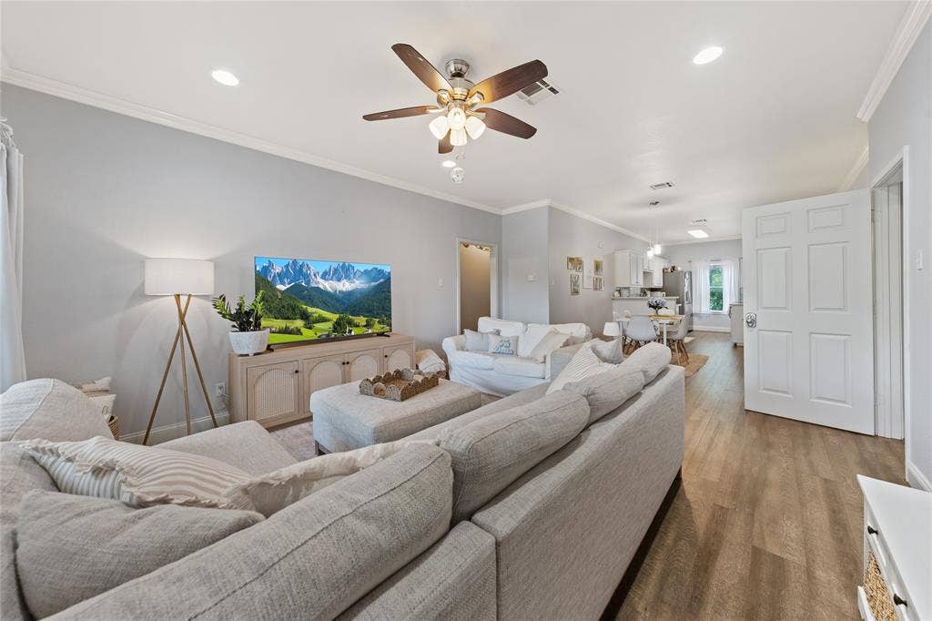 1220 Wood Avenue, Waco, TX 76706 1220 Wood Avenue, Waco, TX 76706