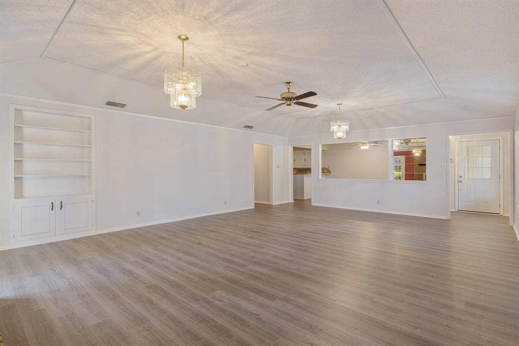 504 Woodland Hills Drive, Tyler, TX 75701 504 Woodland Hills Drive, Tyler, TX 75701