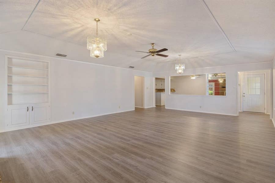 Property photo for 504 Woodland Hills Drive, Tyler, TX