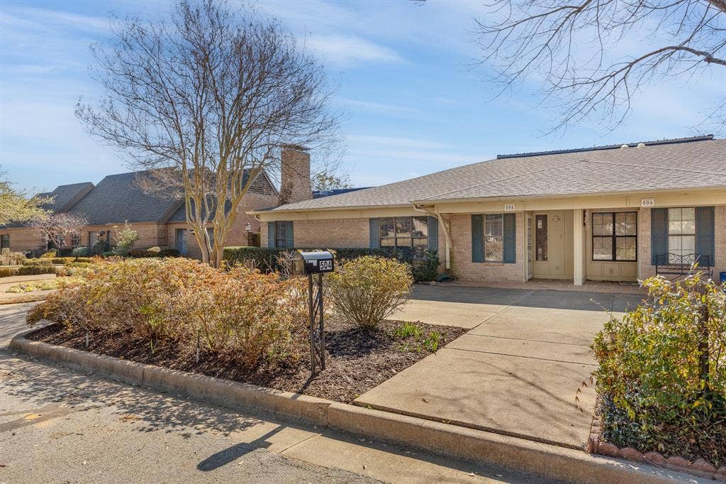 504 Woodland Hills Drive, Tyler, TX 75701 504 Woodland Hills Drive, Tyler, TX 75701