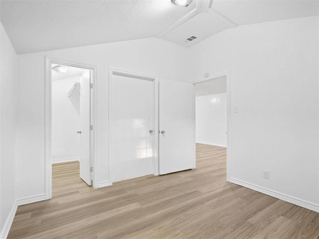 1520 S 3rd Street, Garland, TX 75040 1520 S 3rd Street, Garland, TX 75040