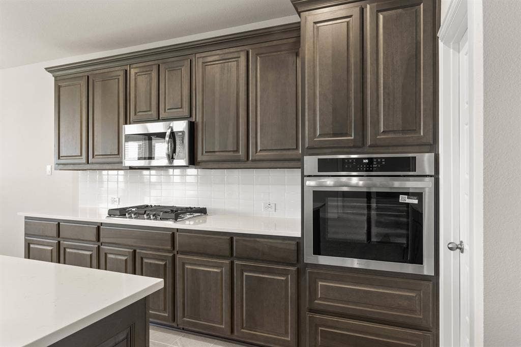 4348 Noble-Kitchen-4