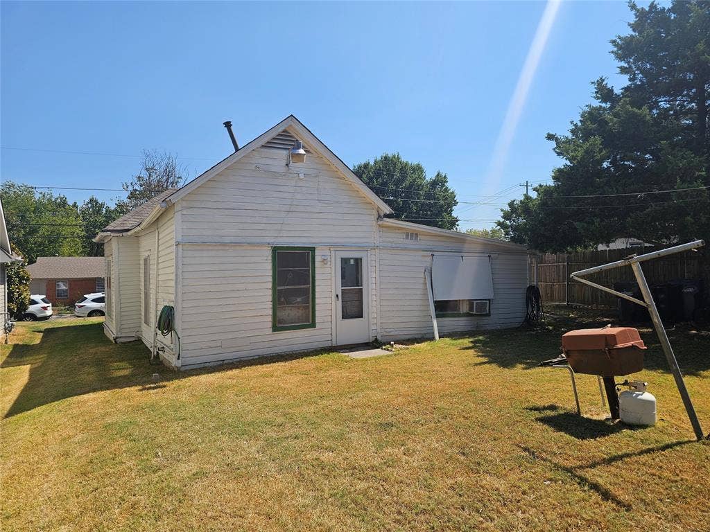1405 West Street, McKinney, TX 75069 1405 West Street, McKinney, TX 75069