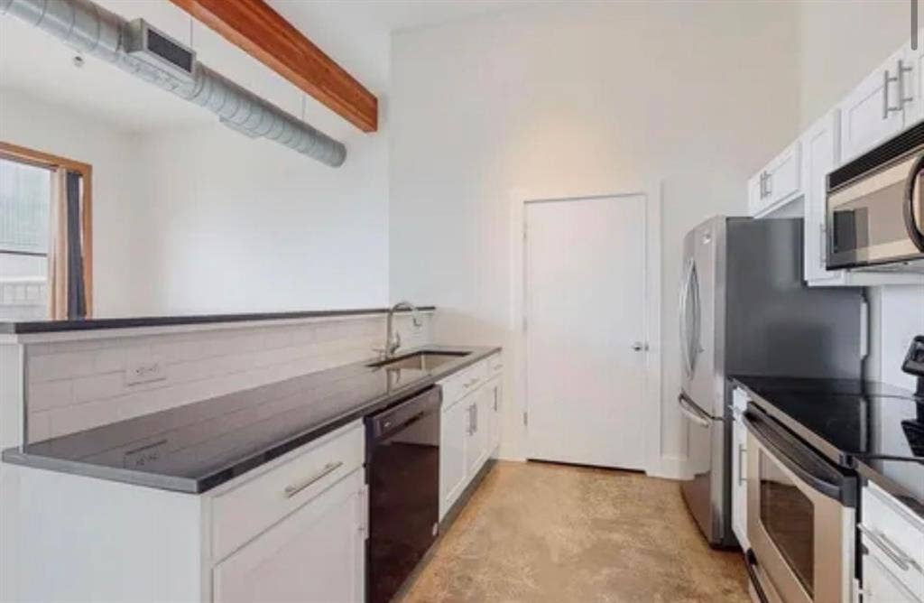2502 Live Oak Street, #122, Dallas, TX 75204