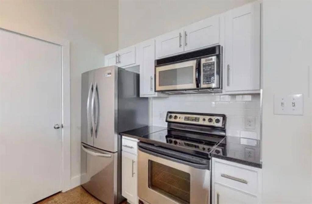 2502 Live Oak Street, #122, Dallas, TX 75204