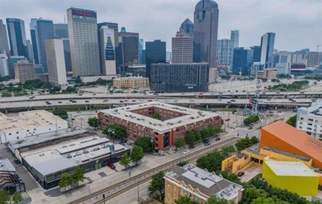 2502 Live Oak Street, #122, Dallas, TX 75204