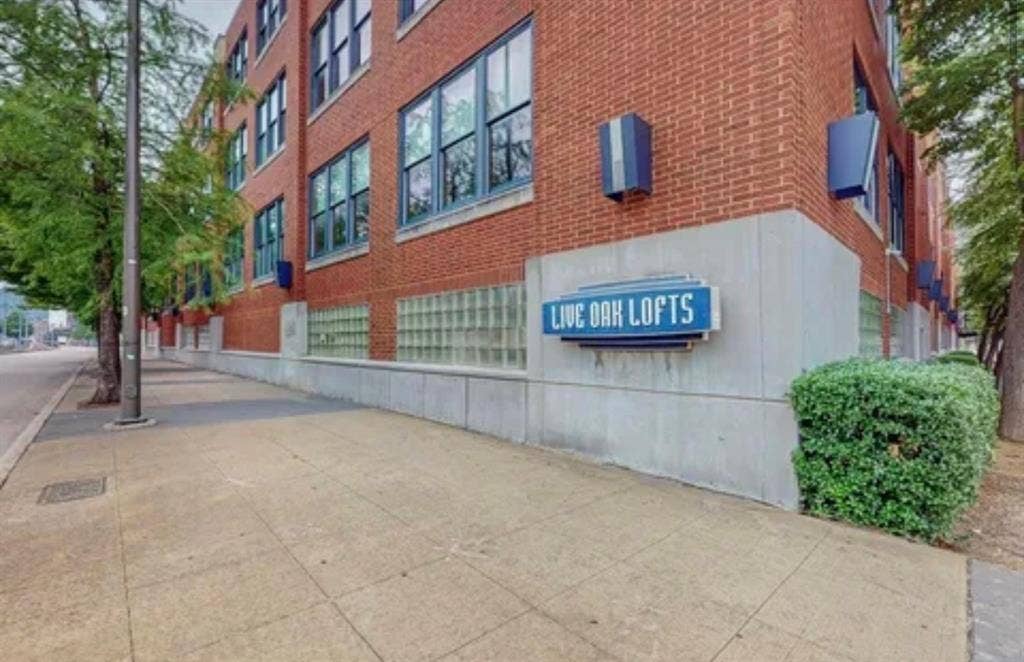2502 Live Oak Street, #122, Dallas, TX 75204