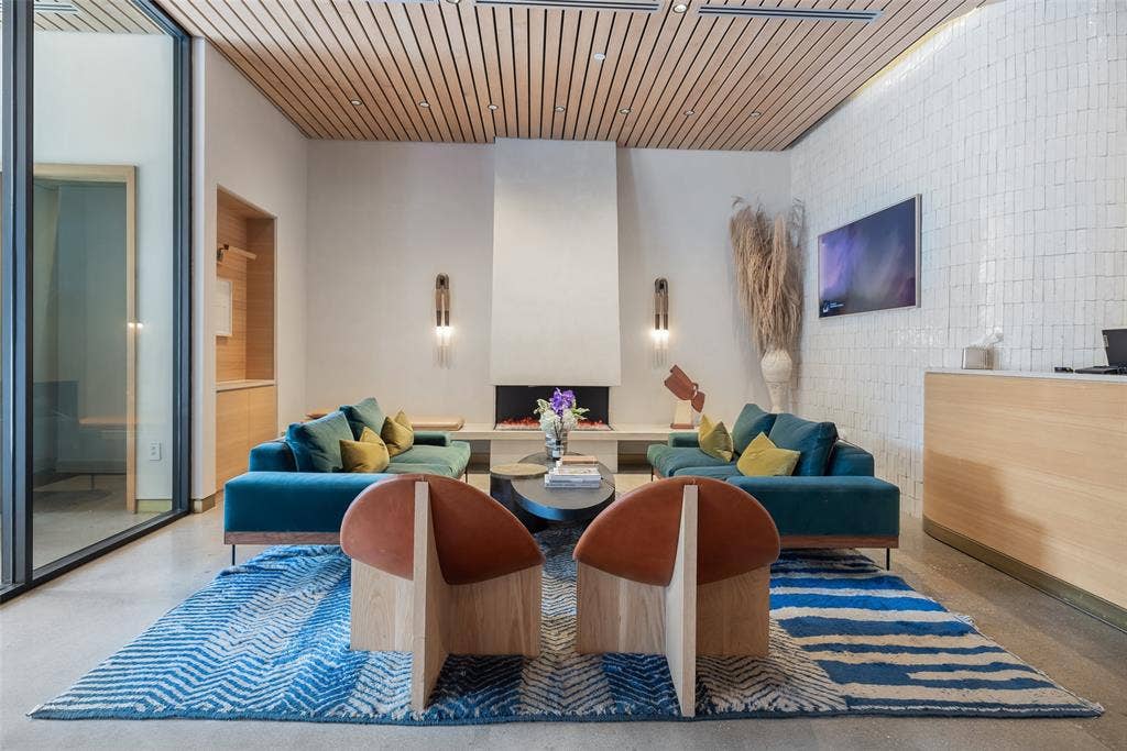 2408 Victory Park Lane, #1240, Dallas, TX 75219 2408 Victory Park Lane, #1240, Dallas, TX 75219