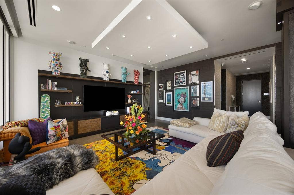 2408 Victory Park Lane, #1240, Dallas, TX 75219 2408 Victory Park Lane, #1240, Dallas, TX 75219