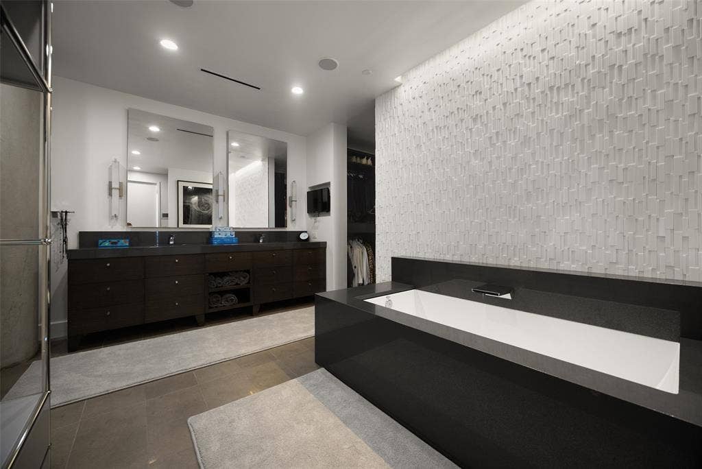 2408 Victory Park Lane, #1240, Dallas, TX 75219 2408 Victory Park Lane, #1240, Dallas, TX 75219