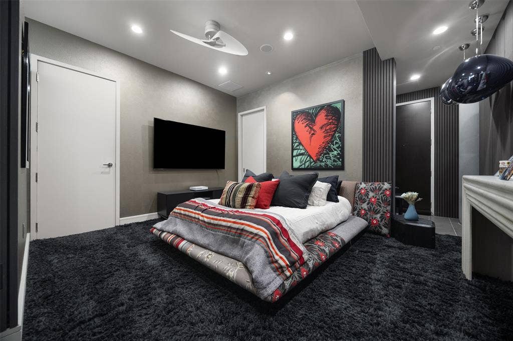 2408 Victory Park Lane, #1240, Dallas, TX 75219 2408 Victory Park Lane, #1240, Dallas, TX 75219