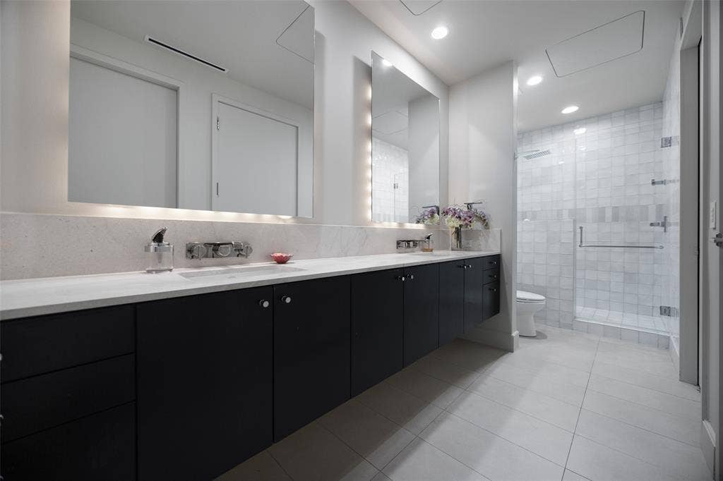 2408 Victory Park Lane, #1240, Dallas, TX 75219 2408 Victory Park Lane, #1240, Dallas, TX 75219