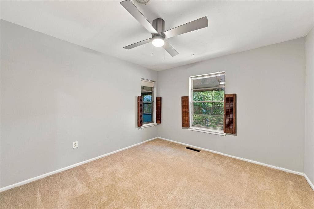 2113 La Porte, Waco, TX 76710 2113 La Porte, Waco, TX 76710