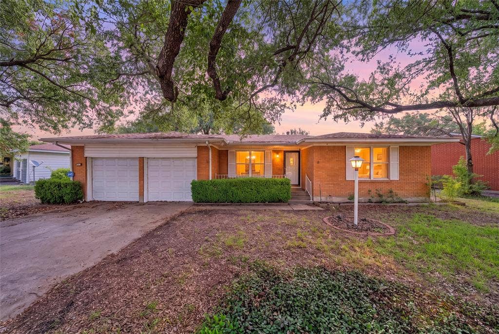 2113 La Porte, Waco, TX 76710 2113 La Porte, Waco, TX 76710