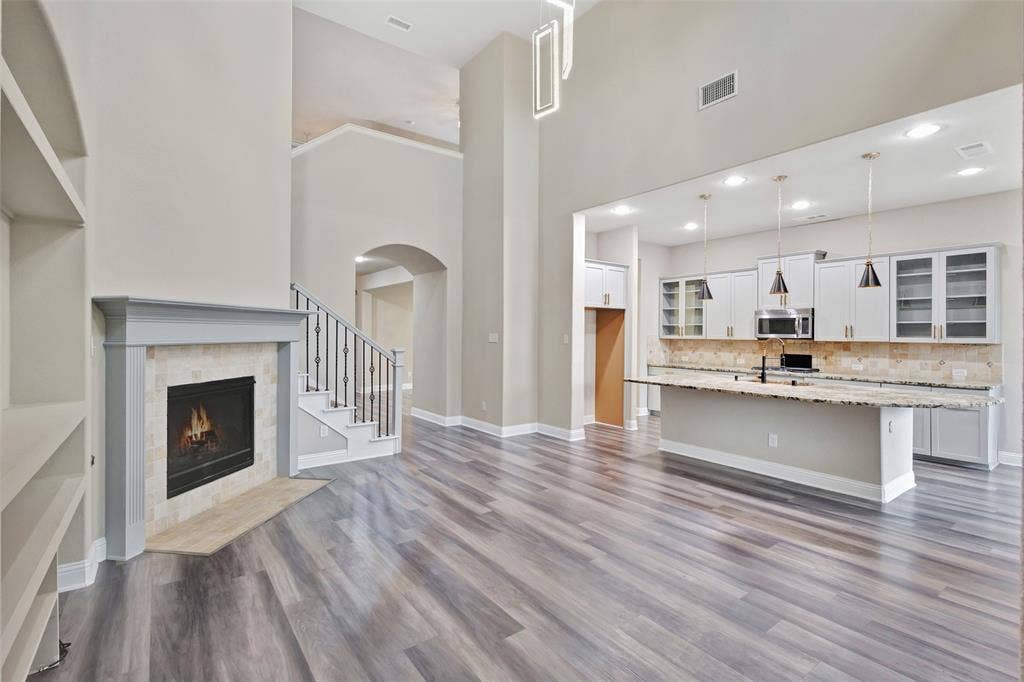 401 Mossy Rock Drive, McKinney, TX 75071
