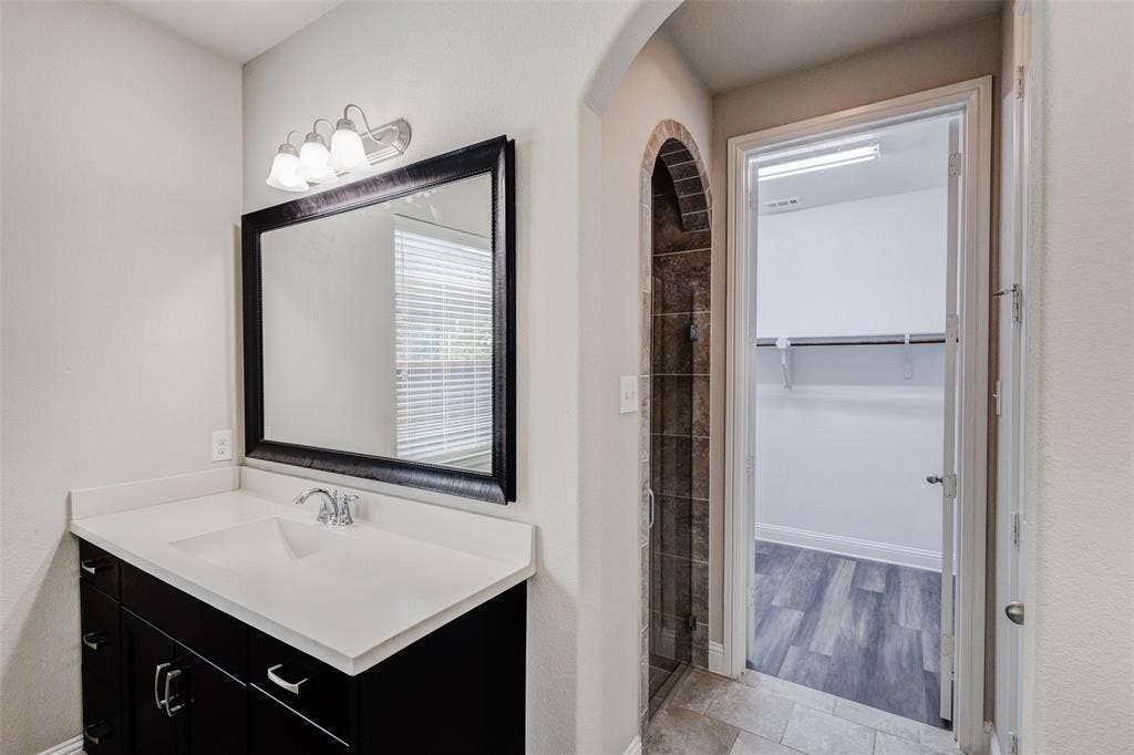 401 Mossy Rock Drive, McKinney, TX 75071